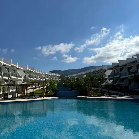 In Kyrenia Pearl Island Βορόκλινη