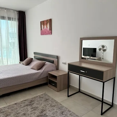 In Kyrenia Pearl Island * Βορόκλινη